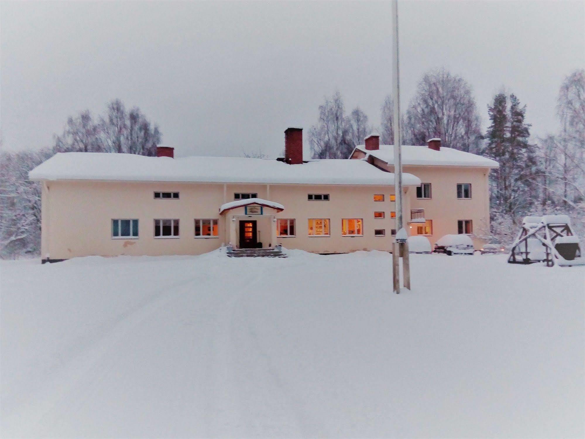 Vanhan Koulun Majatalo-Old School Guest House Kolinkylä Exteriér fotografie